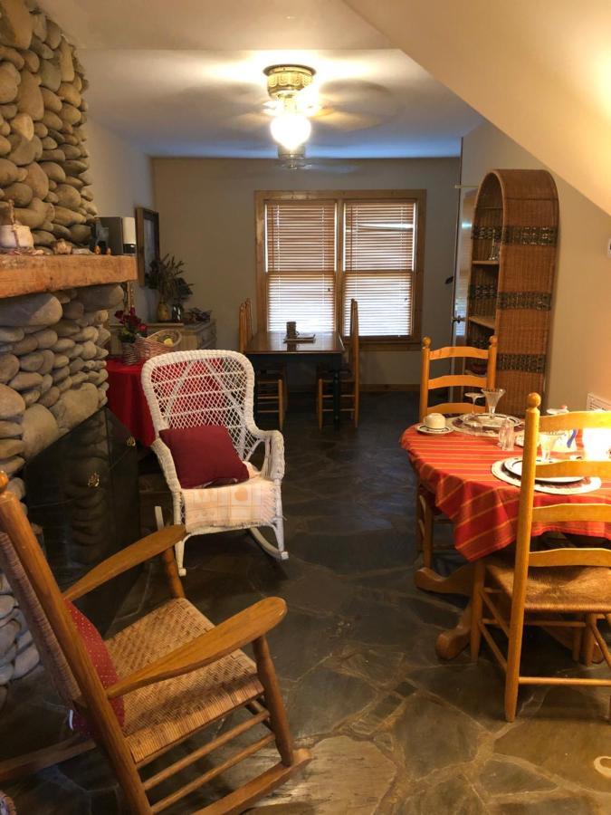 Smokies Bed And Breakfast - Evergreen Cottage Inn Pigeon Forge Bagian luar foto