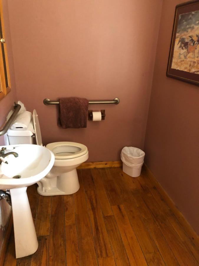 Smokies Bed And Breakfast - Evergreen Cottage Inn Pigeon Forge Bagian luar foto