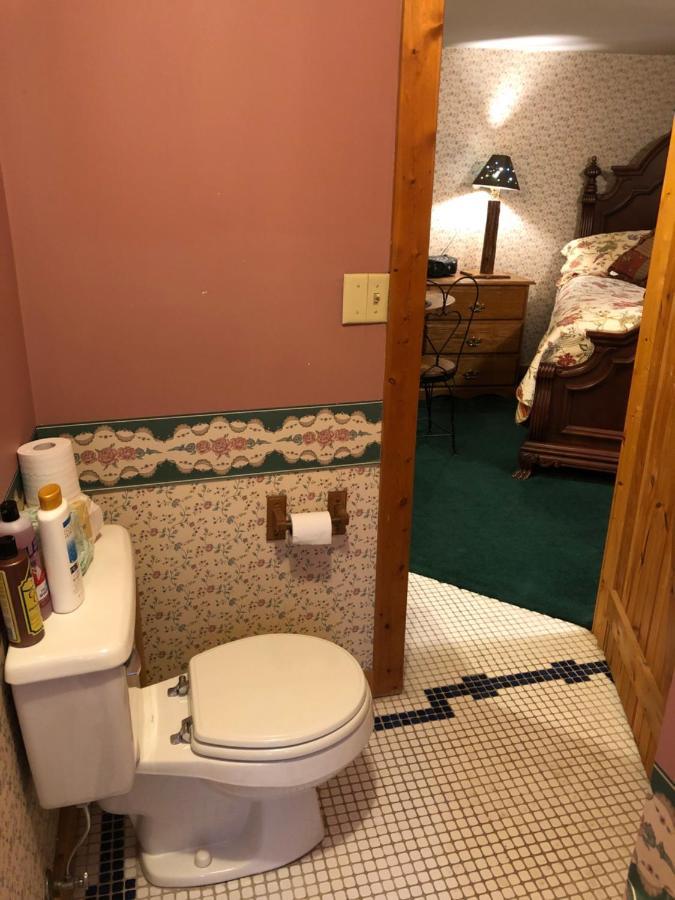 Smokies Bed And Breakfast - Evergreen Cottage Inn Pigeon Forge Bagian luar foto